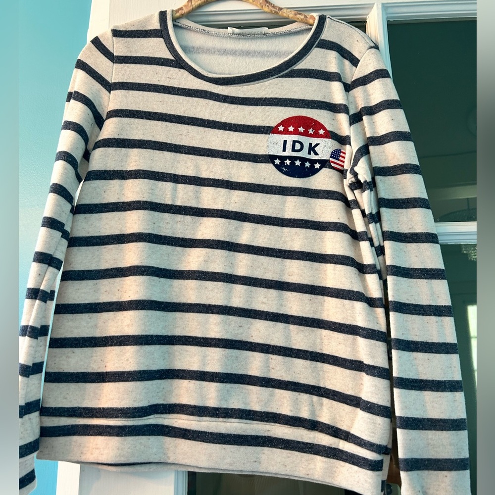 Honey punch sweater small